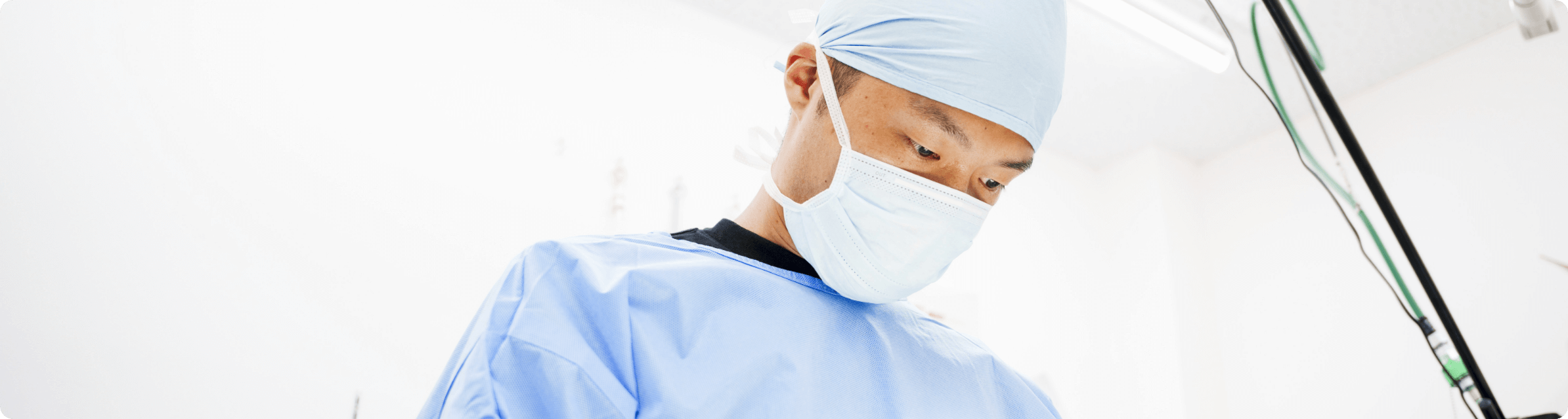 写真：女性の医師